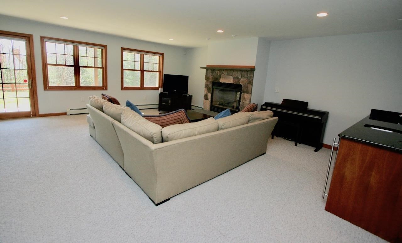 176 Hannah Loop, Unit 10 Carroll, NH 03595 - Photo 26 of 32 Gallery Image 26