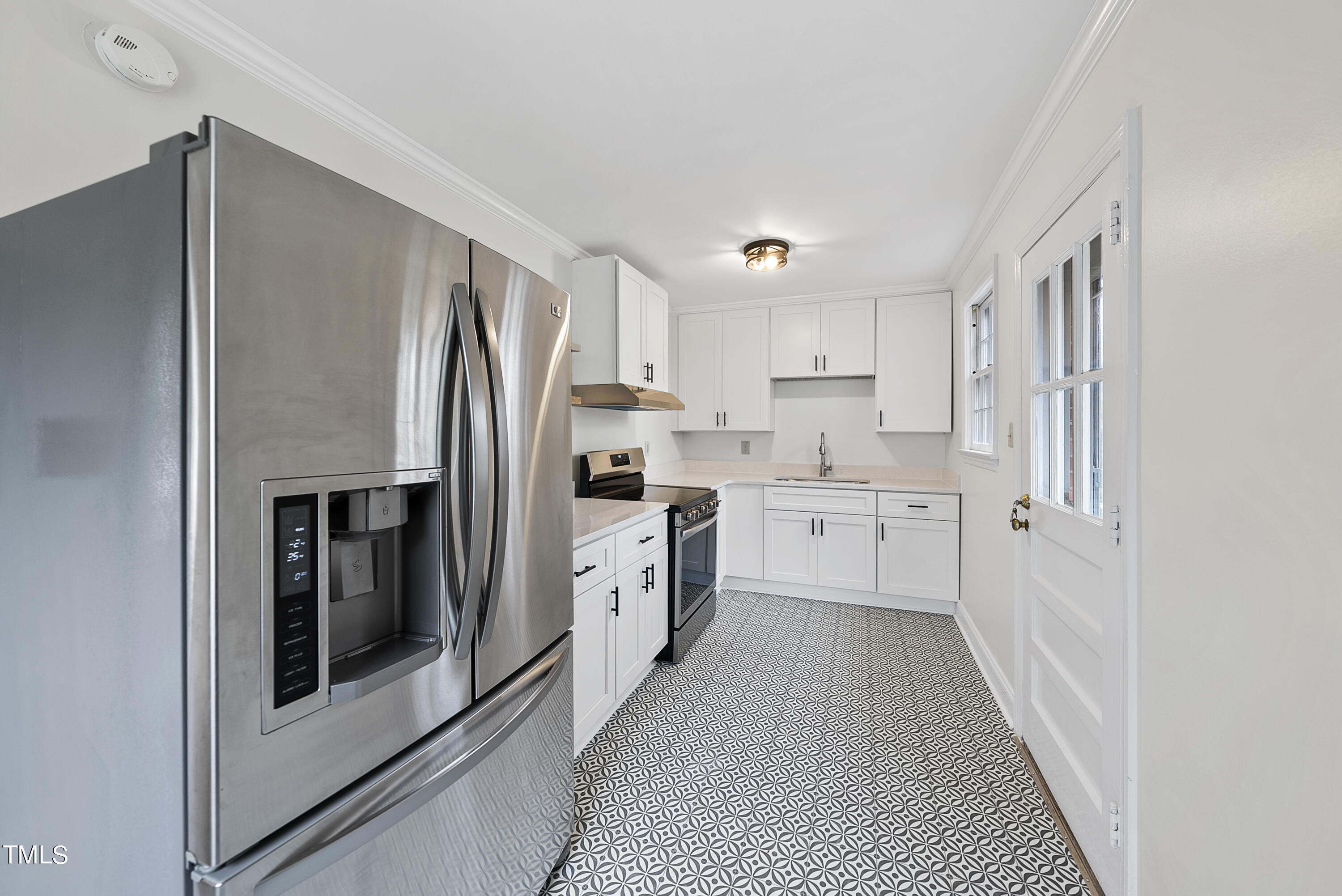 2324 Derby Drive Raleigh, NC 27610 - Photo 5 of 18 DSC00972