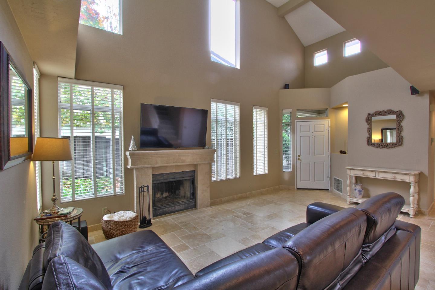 17526 Sugarmill Road Salinas, CA 93908 - Photo 5 of 21 Gallery Image 5