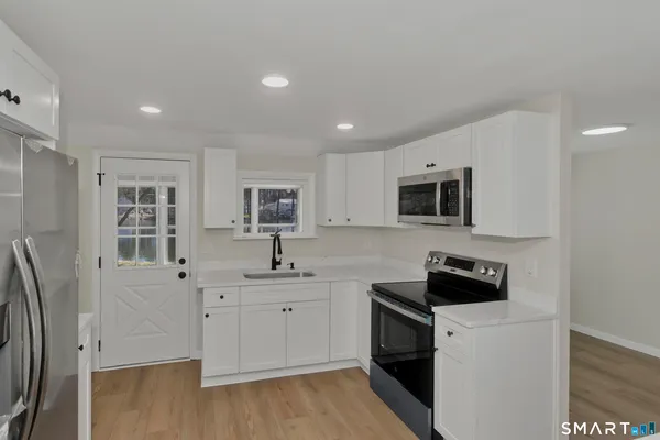 $499,900 | 42 Wheeler Drive, Enfield, CT 06082