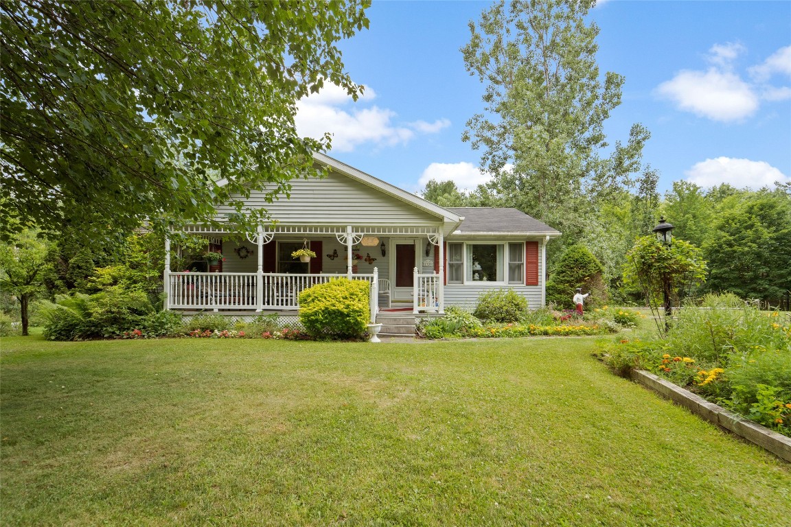 1723 Valley Road Owego, NY 13827 - Photo 1 of 23