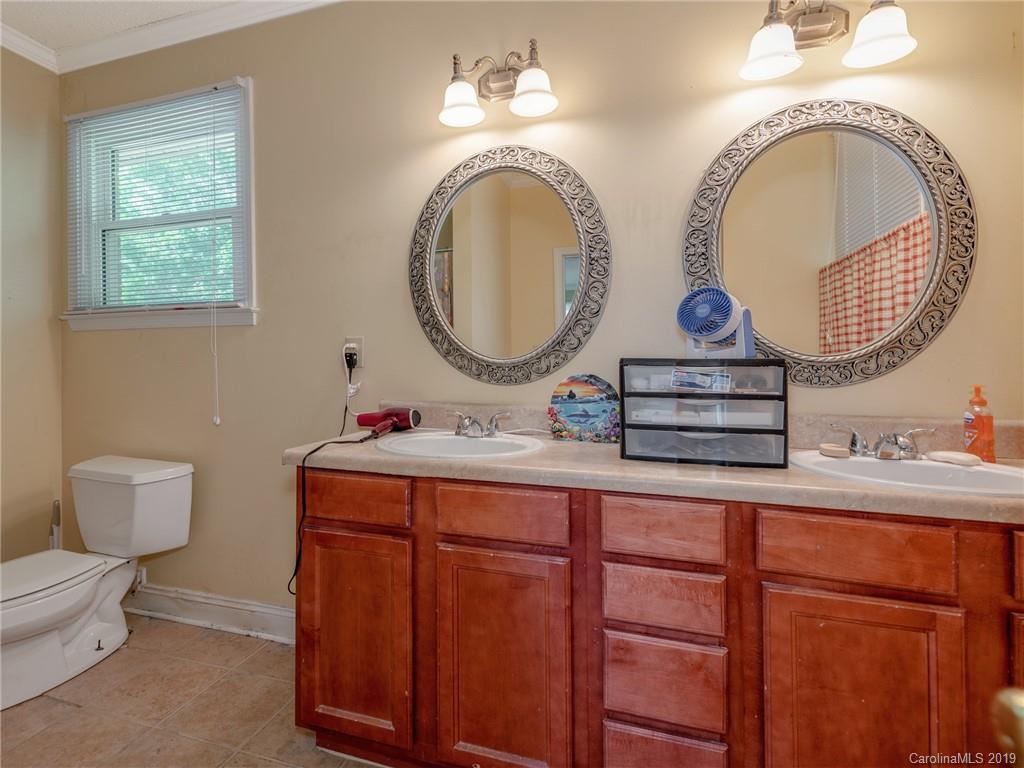 4333 Jenkins Road Blacksburg, SC 29702 - Photo 12 of 23