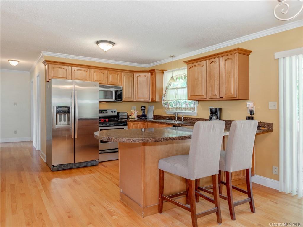 4333 Jenkins Road Blacksburg, SC 29702 - Photo 7 of 23