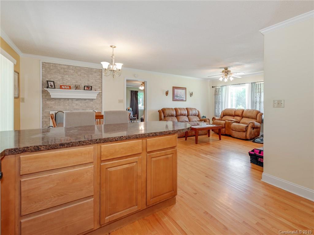 4333 Jenkins Road Blacksburg, SC 29702 - Photo 9 of 23