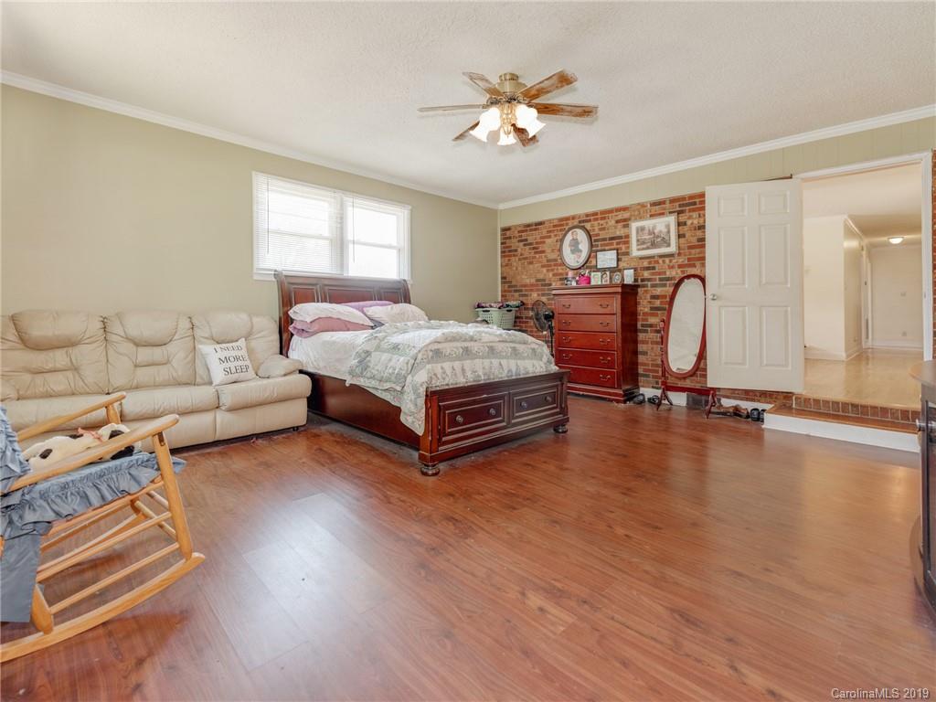 4333 Jenkins Road Blacksburg, SC 29702 - Photo 10 of 23