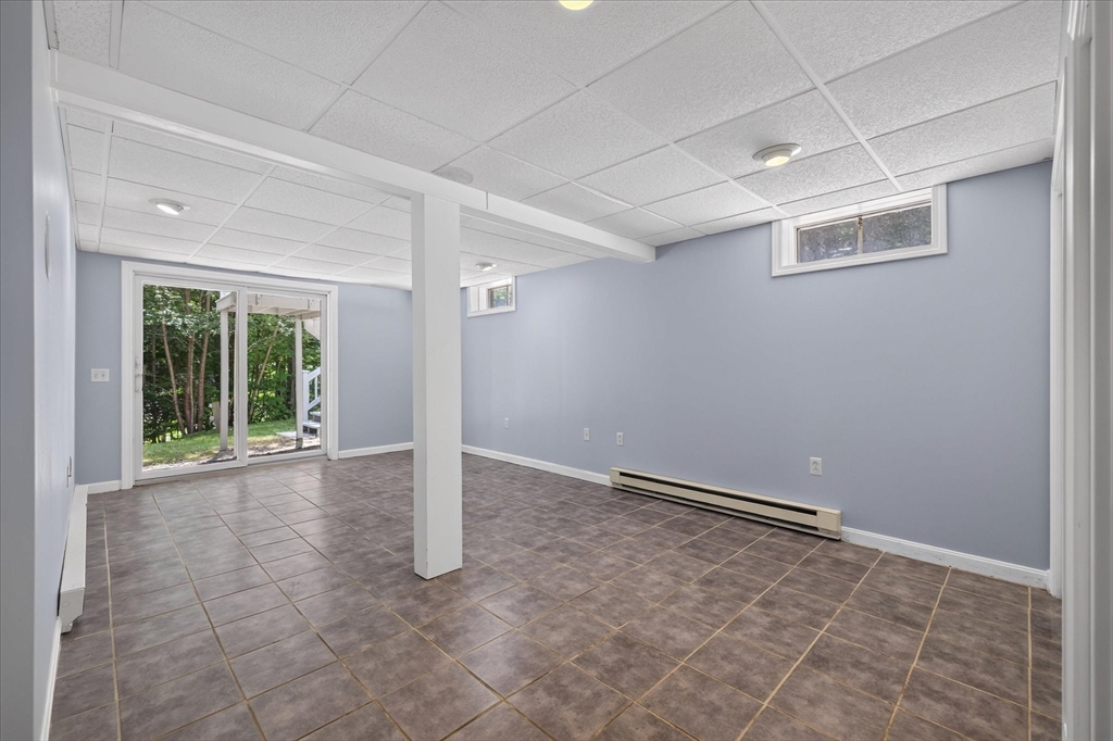 37 Breakneck Road Sturbridge, MA 01566 - Photo 22 of 41