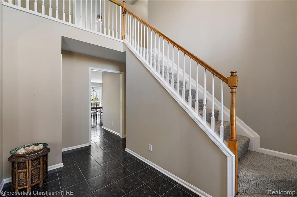 1708 Tremont Road Canton, MI 48188 - Photo 4 of 60