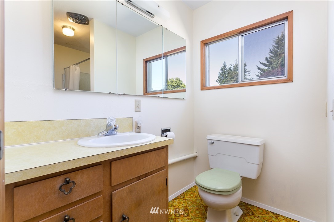 1063 West Axton Road Bellingham, WA 98226 - Photo 21 of 40