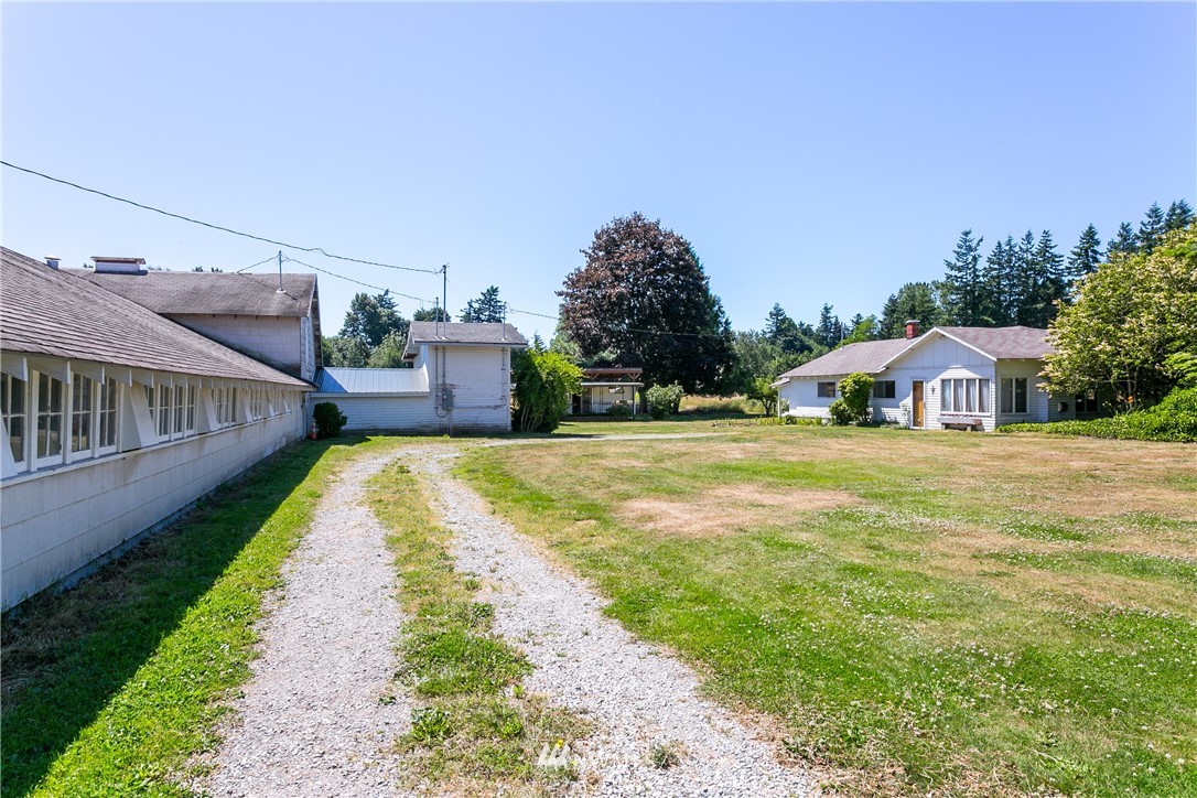 1063 West Axton Road Bellingham, WA 98226 - Photo 5 of 40