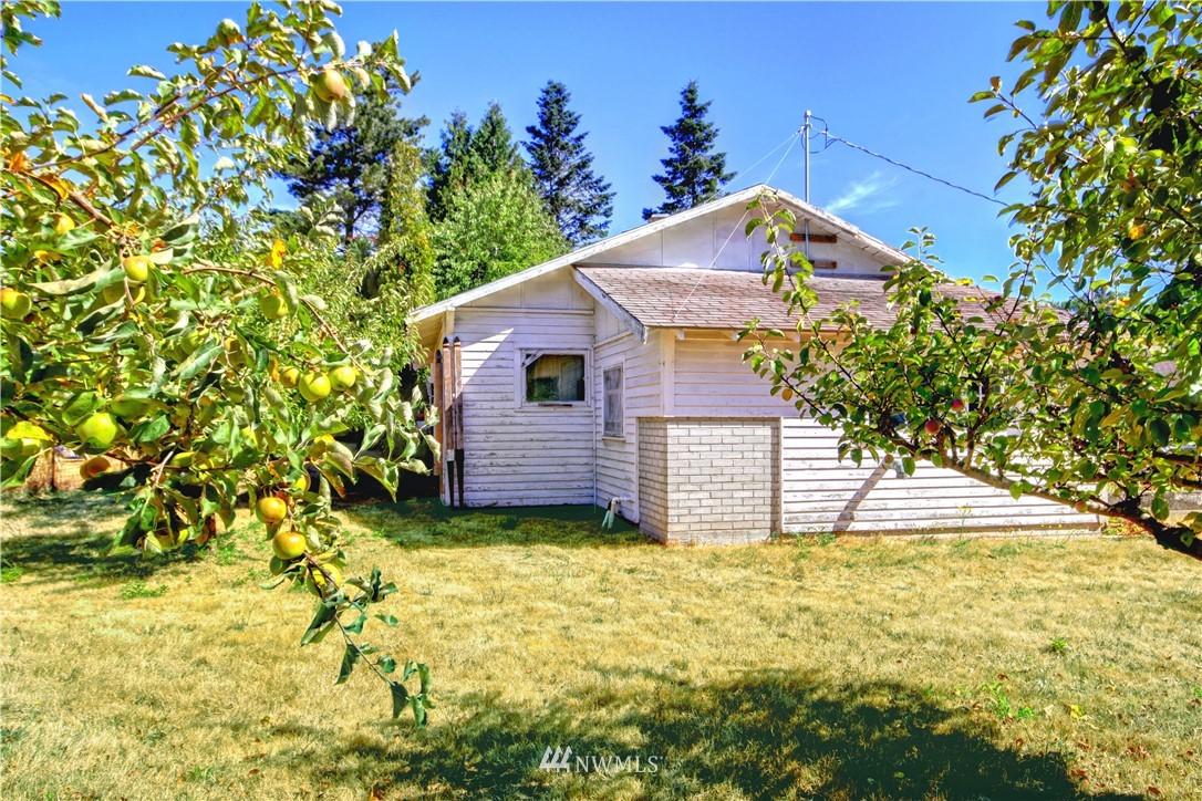 1063 West Axton Road Bellingham, WA 98226 - Photo 6 of 40