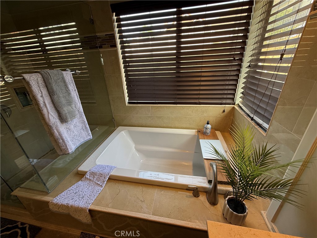 21182 Tennyson Road Moreno Valley, CA 92557 - Photo 18 of 36 a view of entryway