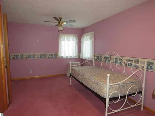 $259,900 | 7861 South Dyer Lake Drive, Falmouth, MI 49632