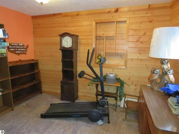$259,900 | 7861 South Dyer Lake Drive, Falmouth, MI 49632