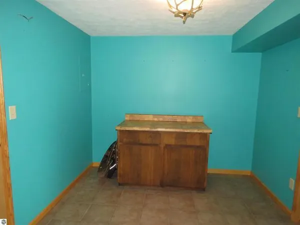 $259,900 | 7861 South Dyer Lake Drive, Falmouth, MI 49632