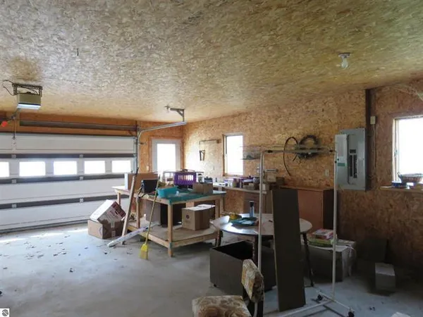 $259,900 | 7861 South Dyer Lake Drive, Falmouth, MI 49632