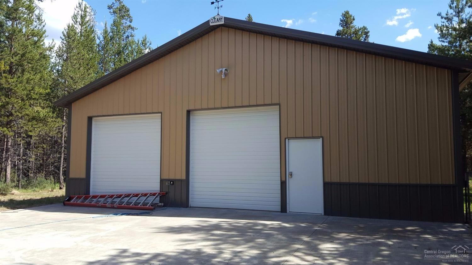 17255 Covina Road Bend, OR 97707 - Photo 2 of 19 Close up of shop