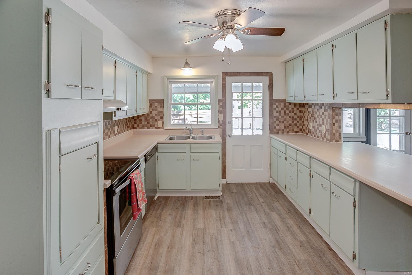 16734 Oak Bridge Road Brighton, IL 62012 - Photo 13 of 33 Gallery Image 13