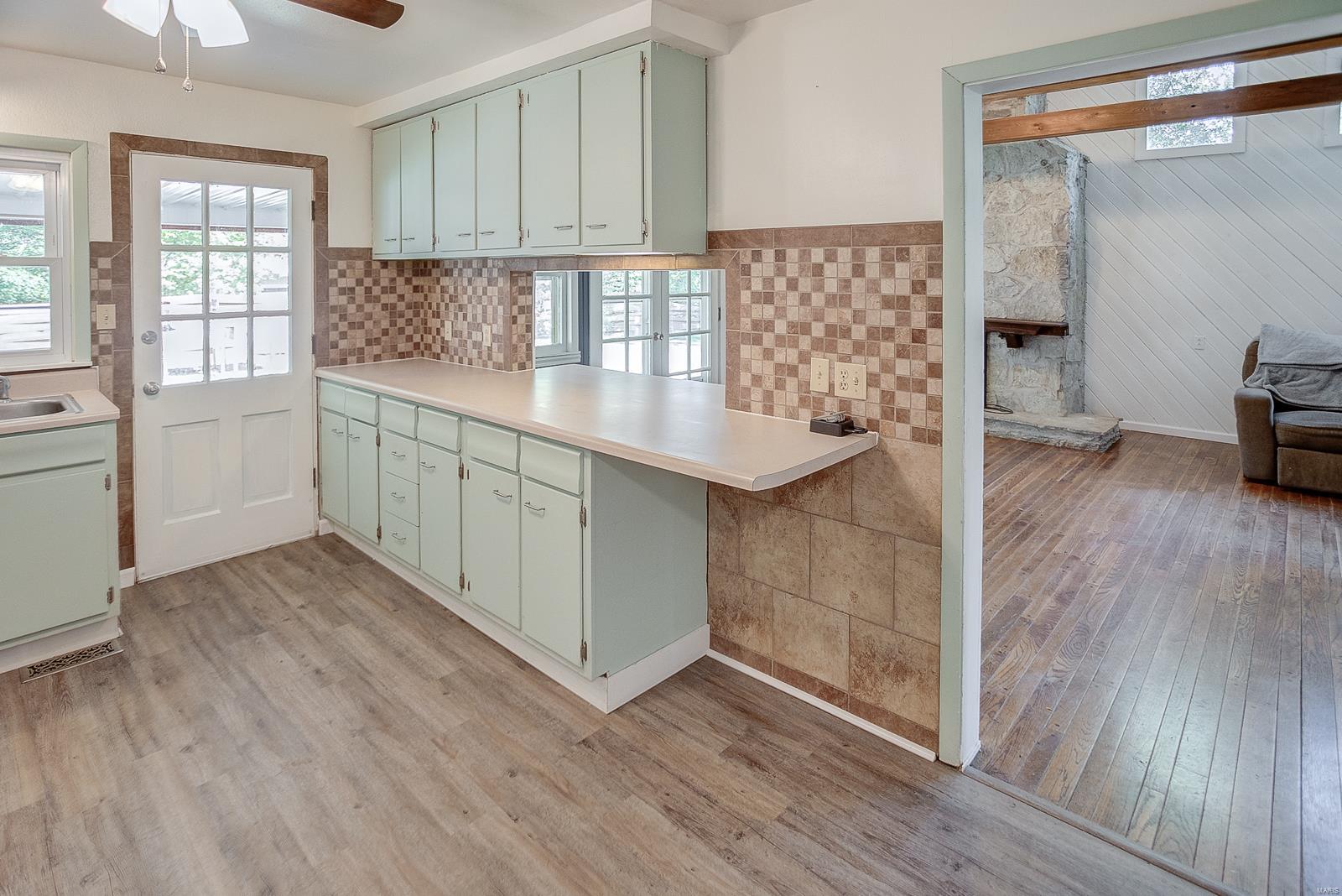 16734 Oak Bridge Road Brighton, IL 62012 - Photo 14 of 33 Gallery Image 14