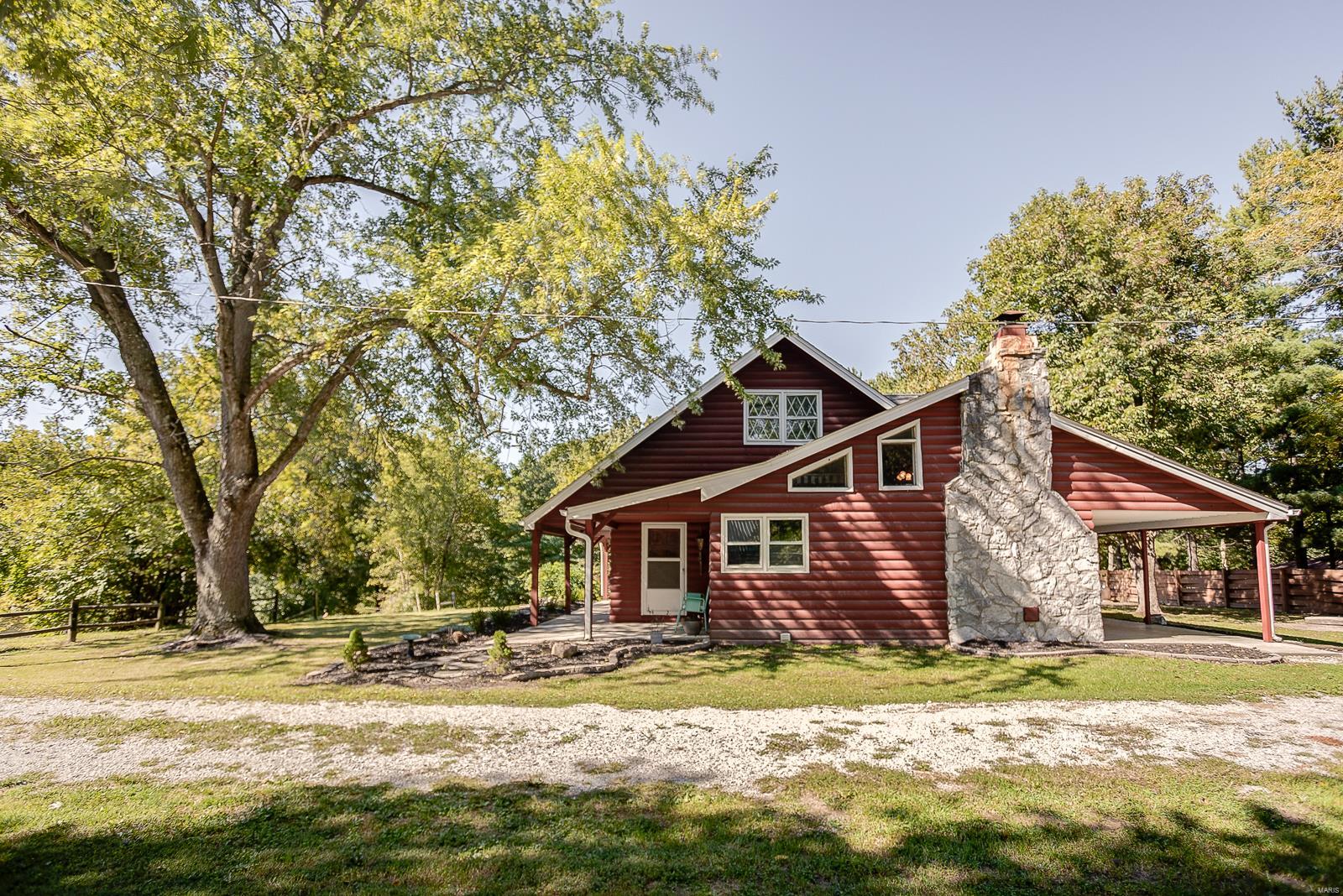 16734 Oak Bridge Road Brighton, IL 62012 - Photo 2 of 33 Gallery Image 2