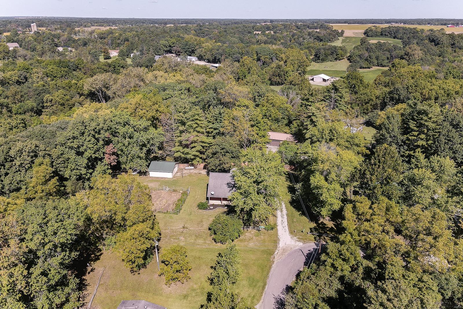 16734 Oak Bridge Road Brighton, IL 62012 - Photo 29 of 33 Gallery Image 29