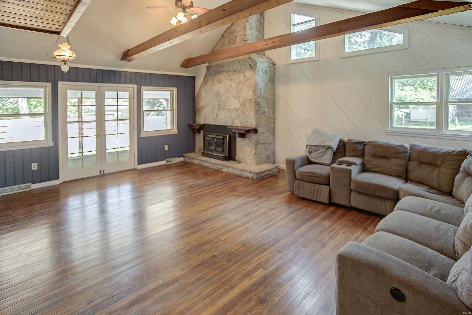 16734 Oak Bridge Road Brighton, IL 62012 - Photo 7 of 33 Gallery Image 7