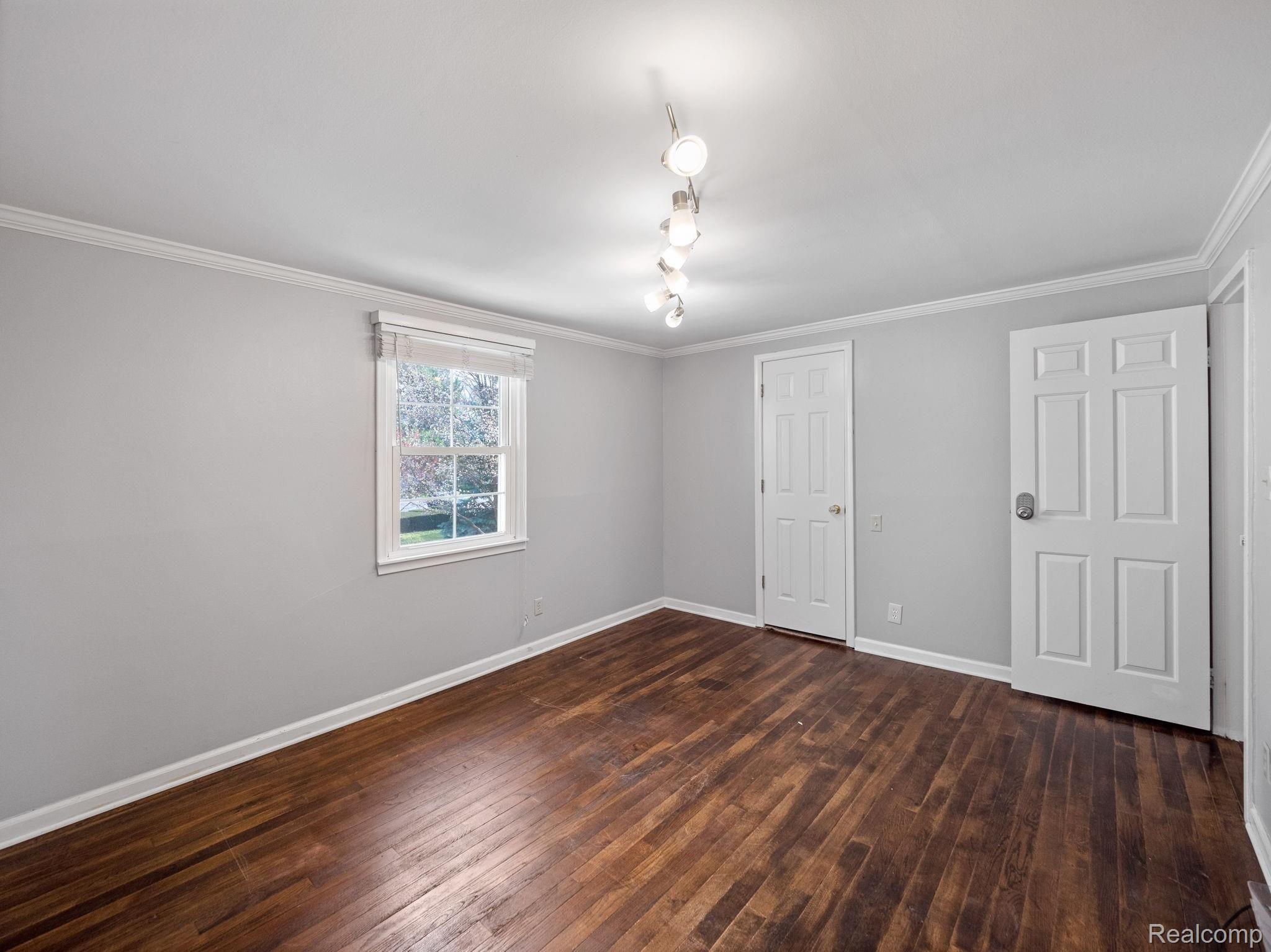 1768 Graefield Road, Unit 30 Birmingham, MI 48009 - Photo 22 of 32 P2488501.jpg