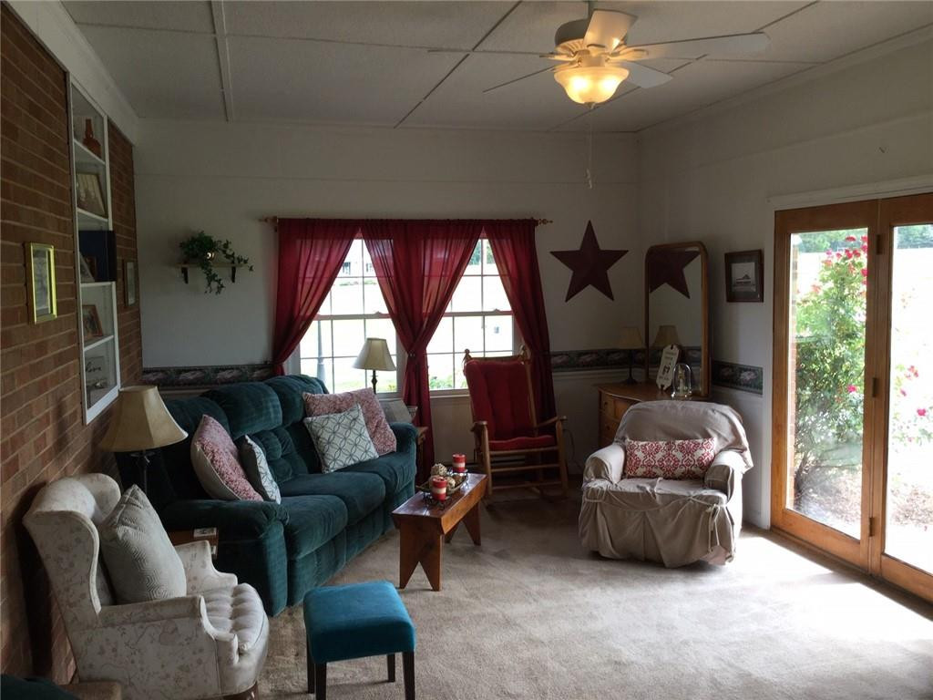 1233 Jeffries Cross Road Burlington, NC 27217 - Photo 9 of 26 Gallery Image 9