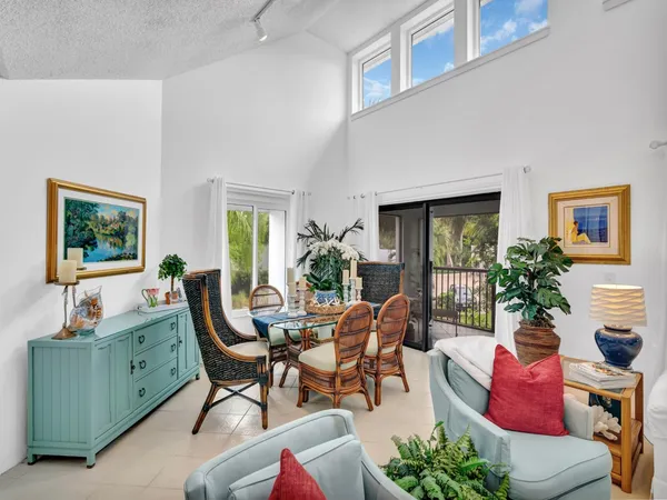 $2,500 | 1155 Reef Road, Unit B2, Vero Beach, FL 32963