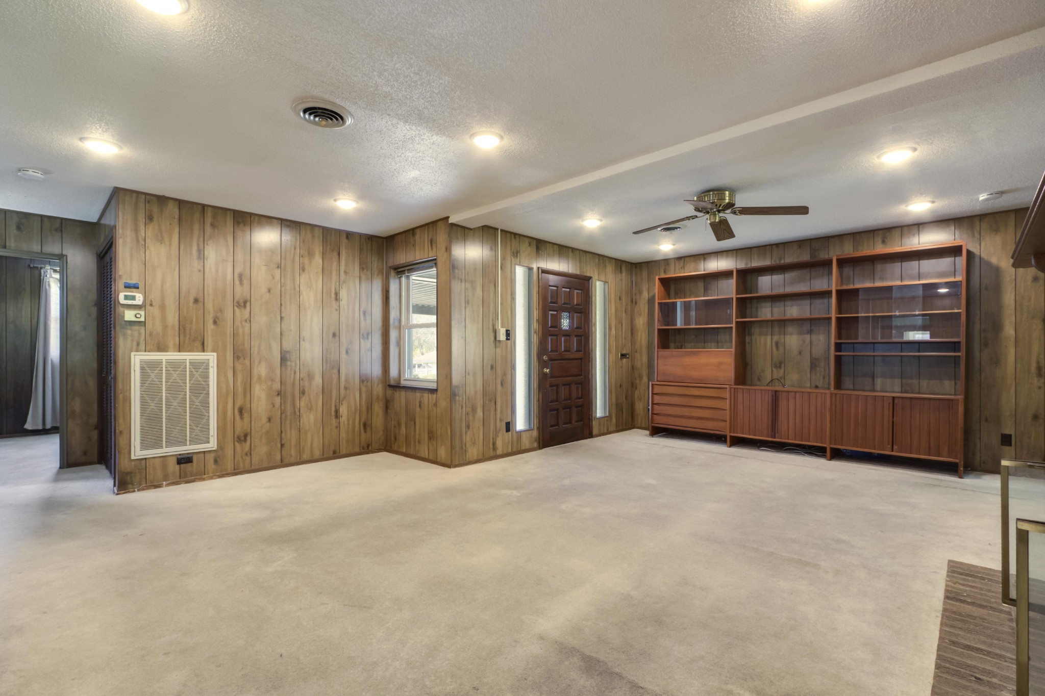 108 Pratt Lane Oak Ridge, TN 37830 - Photo 3 of 27 Gallery Image 3