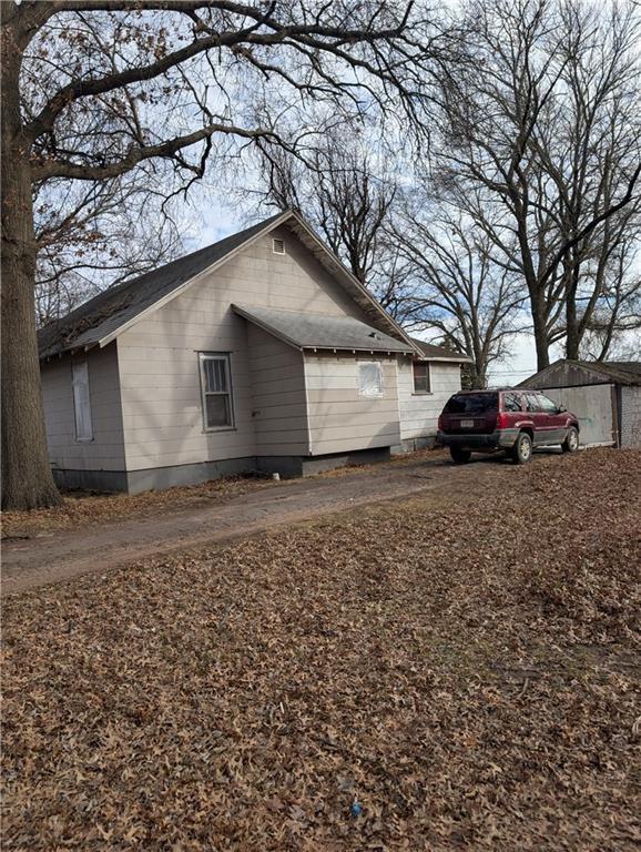 300 South 1st Street Sheldon, MO 64784 - Photo 5 of 5