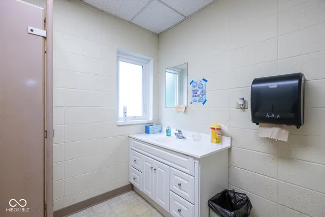 $799,900 | 6145 North 400 West, Fairland, IN 46126