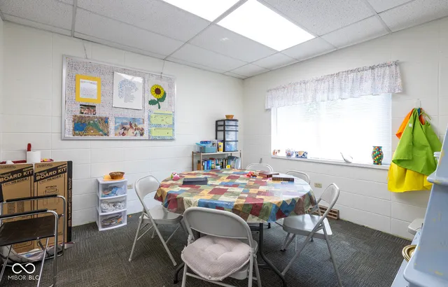 $799,900 | 6145 North 400 West, Fairland, IN 46126