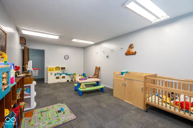 $799,900 | 6145 North 400 West, Fairland, IN 46126