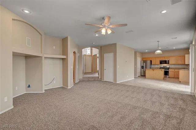 $2,337 | 893 Dancing Vines Avenue, Las Vegas, NV 89183