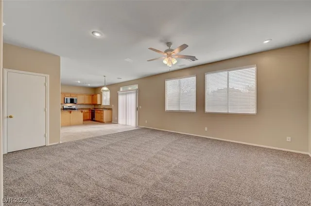 $2,337 | 893 Dancing Vines Avenue, Las Vegas, NV 89183