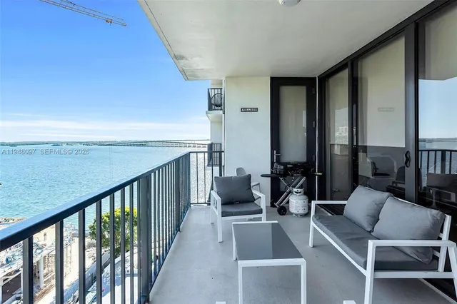 $6,000 | 1865 Brickell Avenue, Unit 1501, Miami, FL 33129