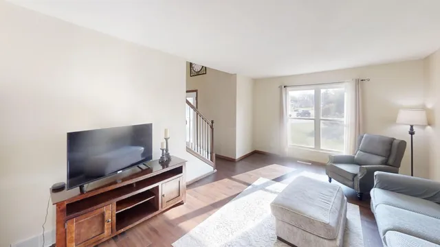 $374,900 | 119 Hall Lane, Alden, MN 56009