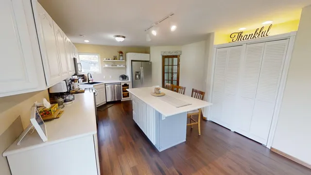 $374,900 | 119 Hall Lane, Alden, MN 56009