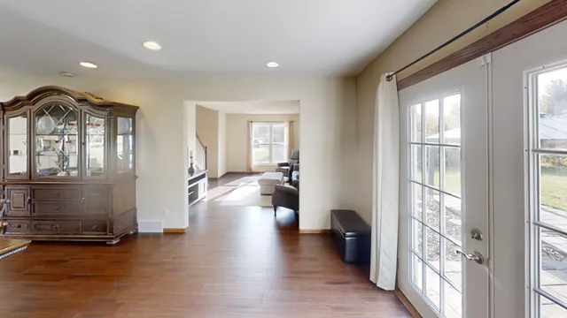 $374,900 | 119 Hall Lane, Alden, MN 56009