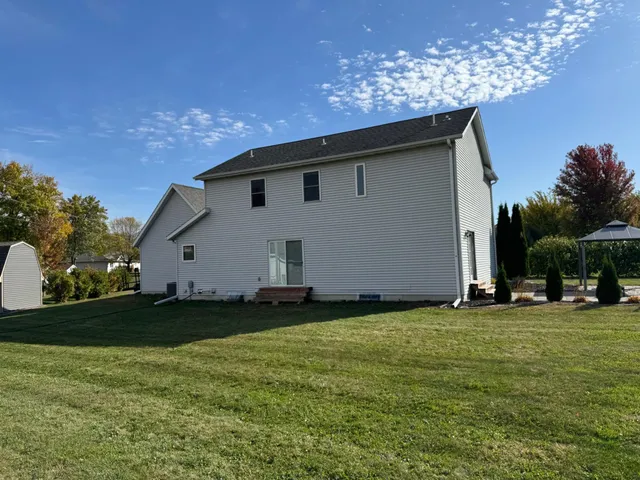 $374,900 | 119 Hall Lane, Alden, MN 56009