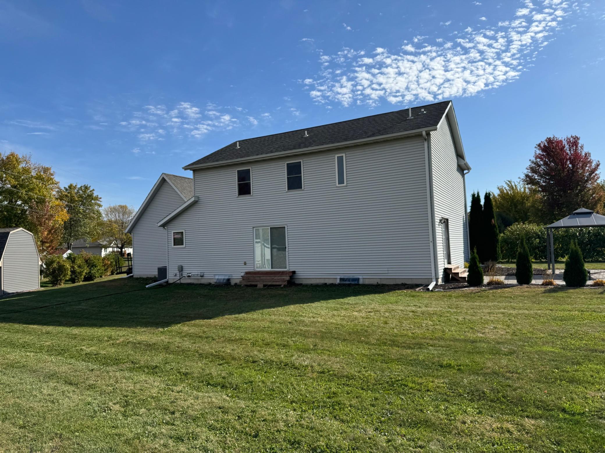 119 Hall Lane Alden, MN 56009 - Photo 4 of 59