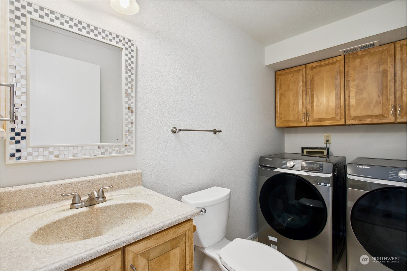5804 140th Street Southwest Edmonds, WA 98026 - Photo 21 of 26 Gallery Image 21