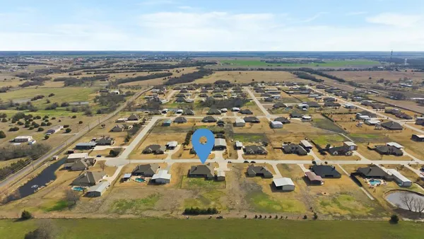 $565,000 | 505 Water Fall Lane, Nevada, TX 75173