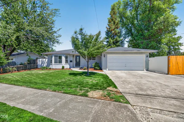 $350,000 | 1521 Johnson Street, Medford, OR 97504