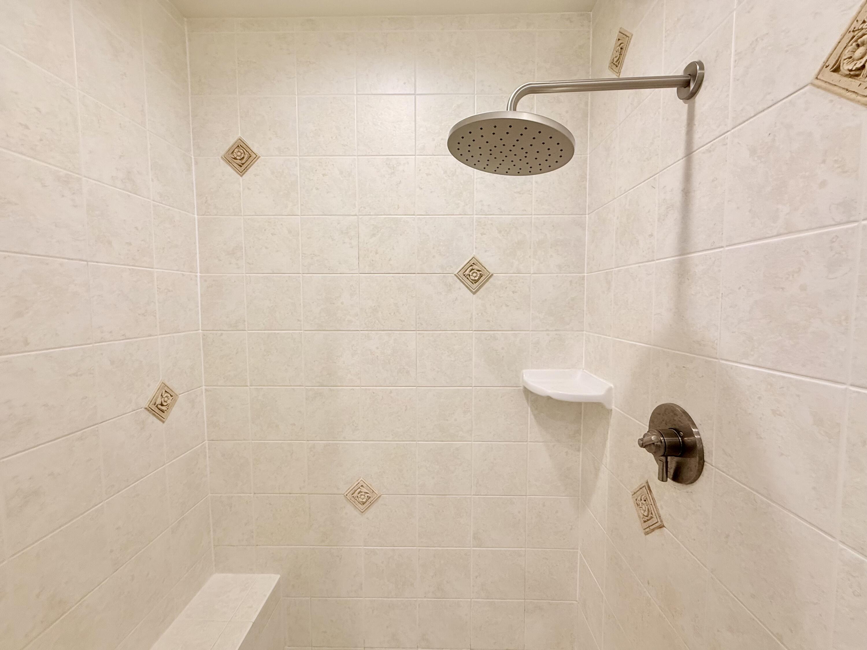 900 Evergreen Circle Hartland, WI 53029 - Photo 25 of 33 IMG_2292