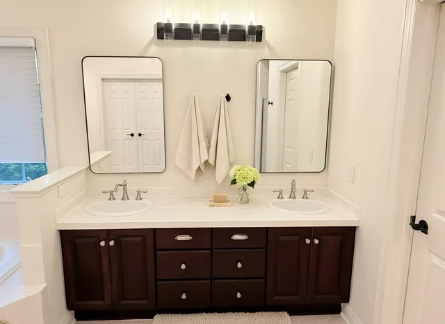 $6,495 | 900 Evergreen Circle, Hartland, WI 53029