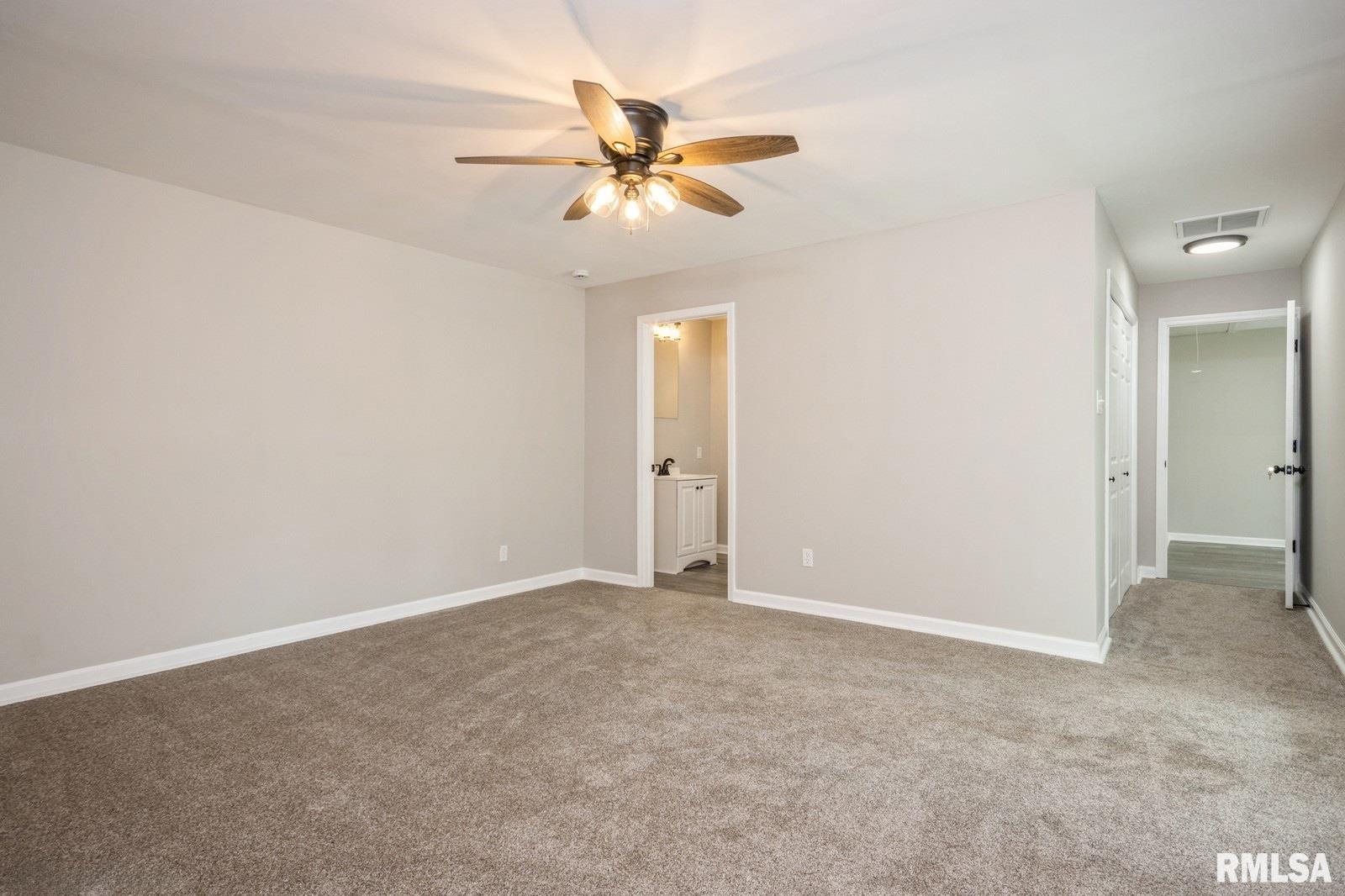 2889 North 25th Street Decatur, IL 62526 - Photo 8 of 15