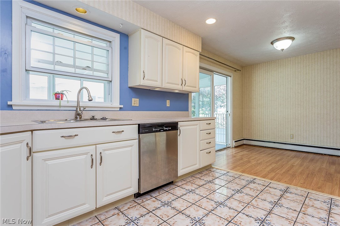 496 High Meadow Road Amherst, OH 44001 - Photo 11 of 34 Gallery Image 11