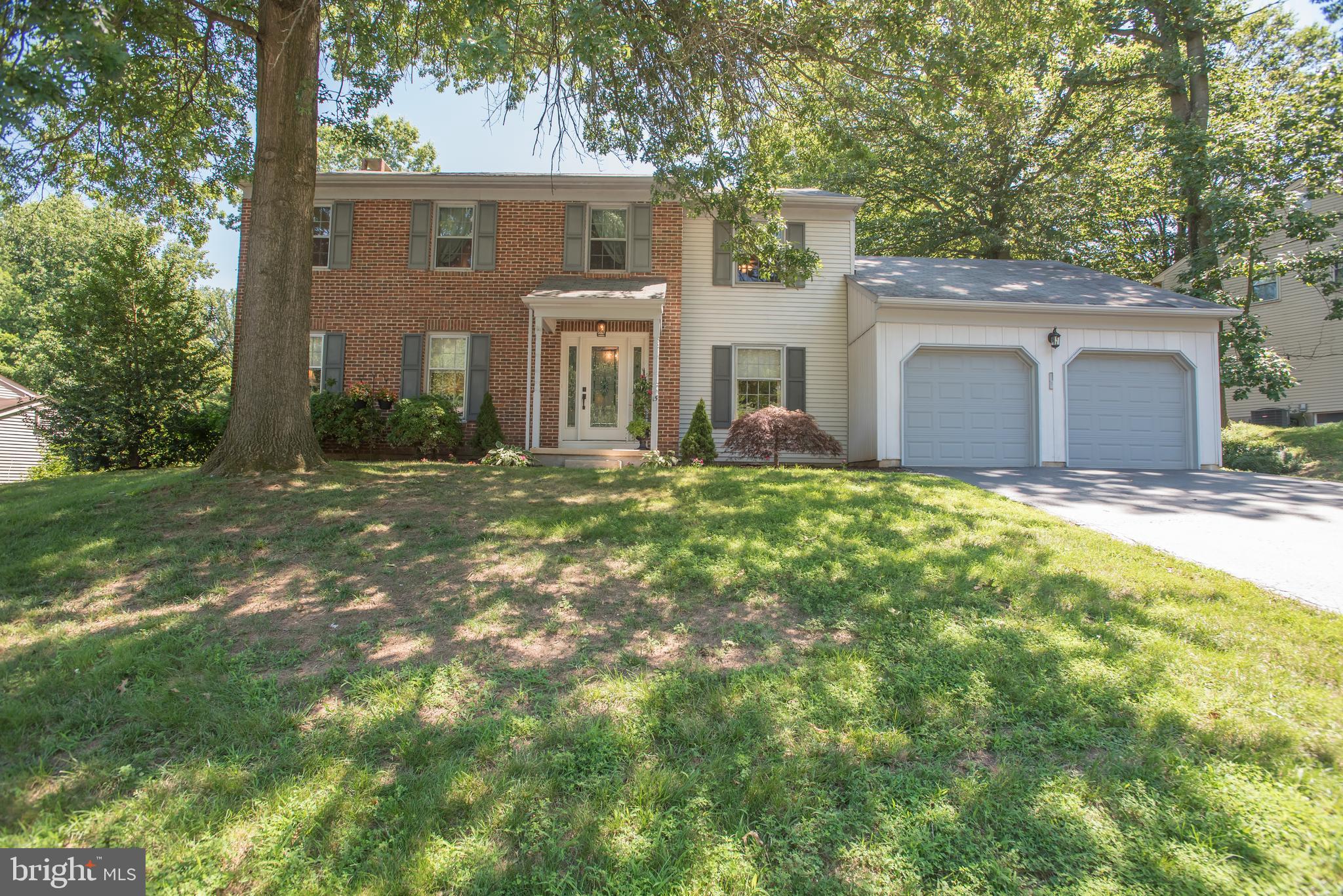 15 Tall Oaks Drive Hockessin, DE 19707 - Photo 1 of 48 Great home nestled among the tall oaks