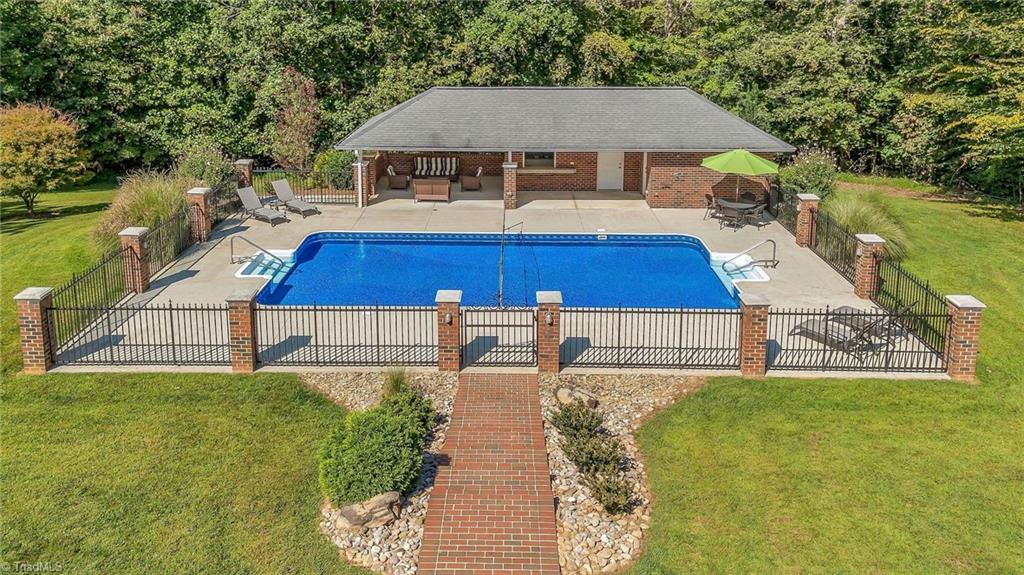 900 Brown Ridge Road Wilkesboro, NC 28697 - Photo 10 of 39